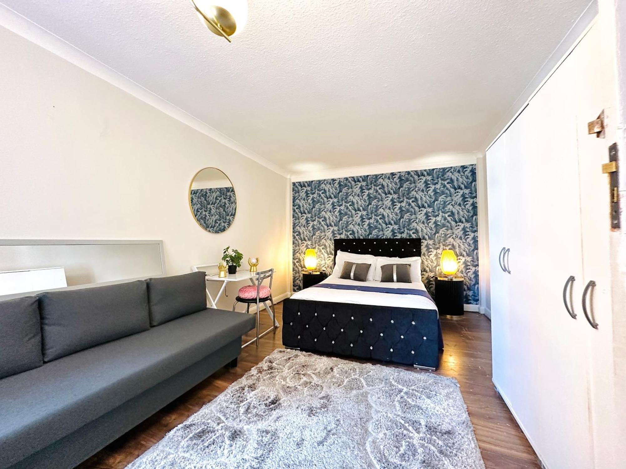 Hyde Park Comfortable Two Bedroom * Londra